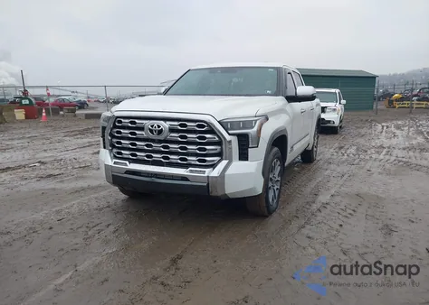 2022 Toyota Tundra 1794 Edition z USA, uszkodzony, nr VIN 5TFMA5DB1NX030601